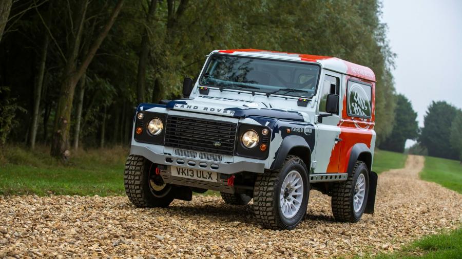 Bowler Defender Challenge Car 2014 года  (фото 32 из 36)